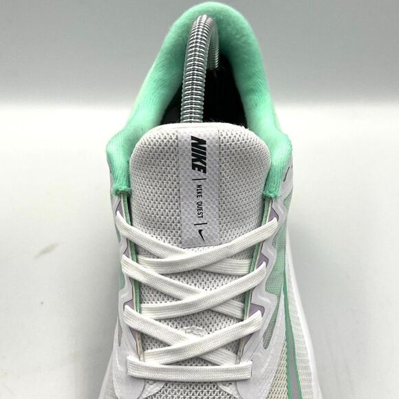 Nike Wmns Quest 3 'White Green Glow' - Picture 5 of 9